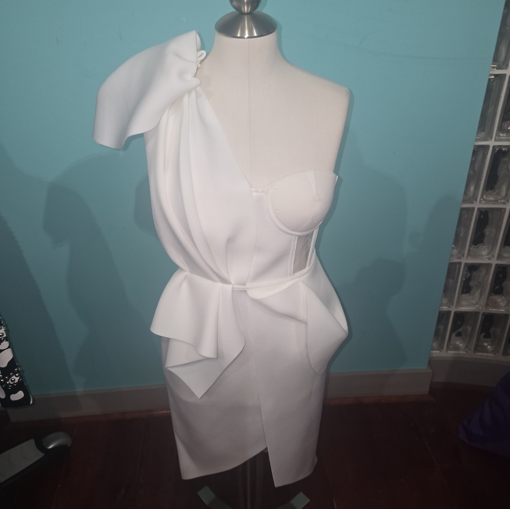 Elegant White Asymmetrical Dress